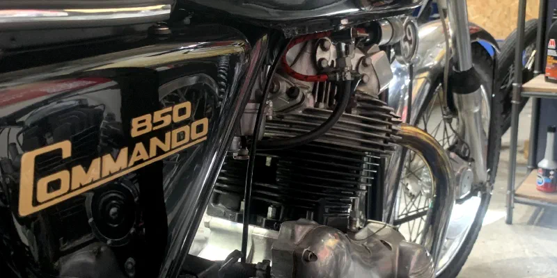 Norton Commando 850