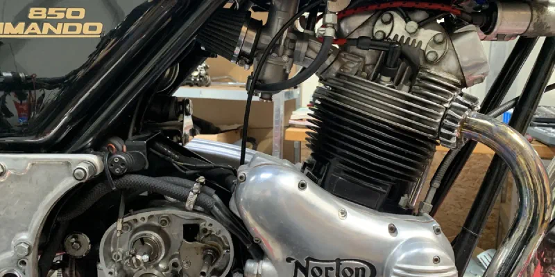 Norton Commando 850
