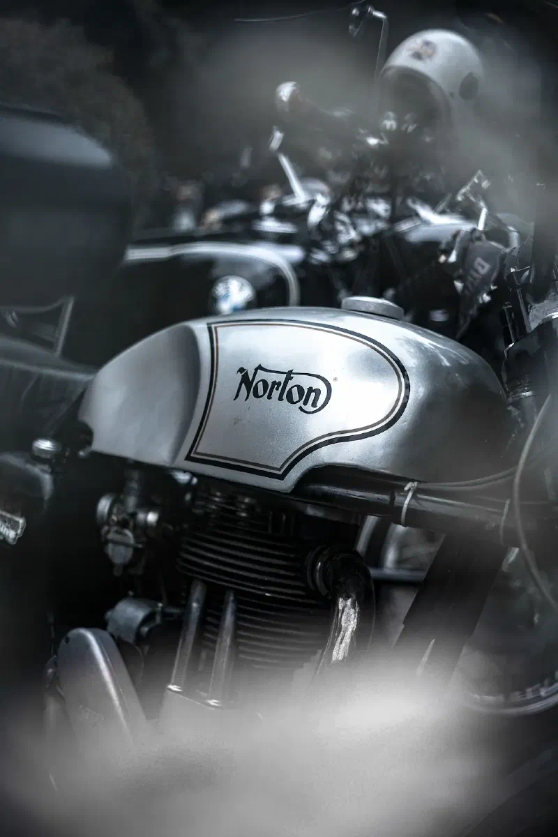 Restaurierte Norton Atlas 750 ausgestellt