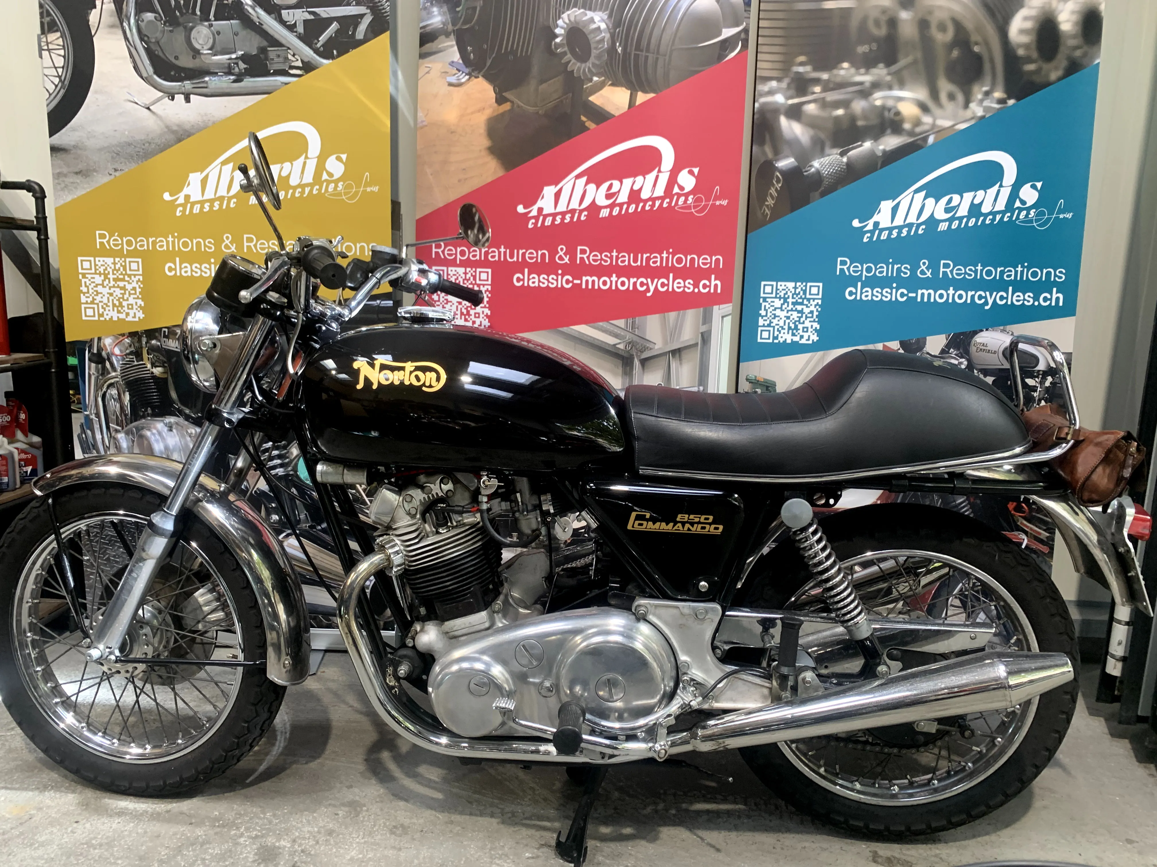 Norton Commando 850